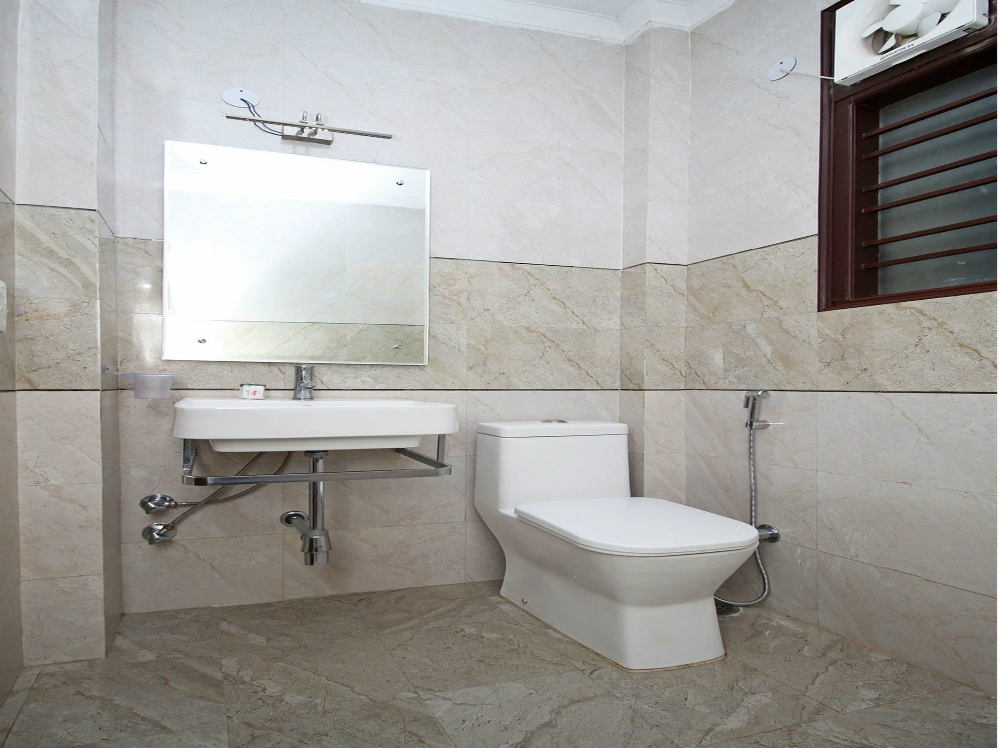 Fabhotel Mannat Residency Sec 52 Gurgaon Exterior foto