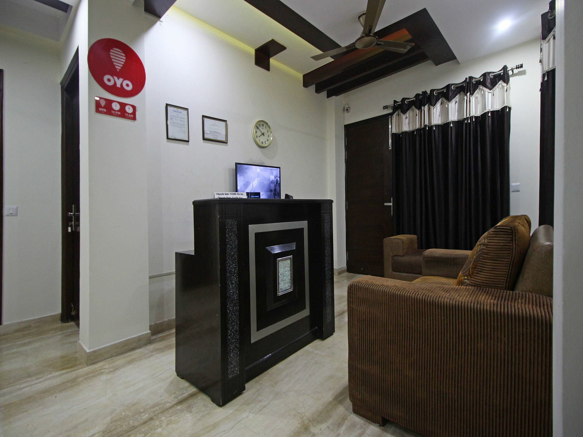 Fabhotel Mannat Residency Sec 52 Gurgaon Exterior foto